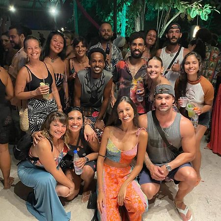 Adios Amigos Hostel بورتو سيغورو المظهر الخارجي الصورة